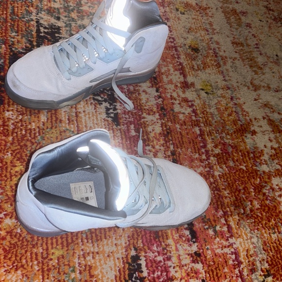 Women's Jordan 5 Retro Bluebird Ice/Blue Graphite - Picture 2 of 8